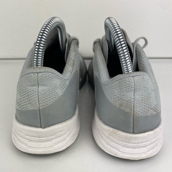 New Balance REVLite Tennis shoes. - Picture 3 of 7